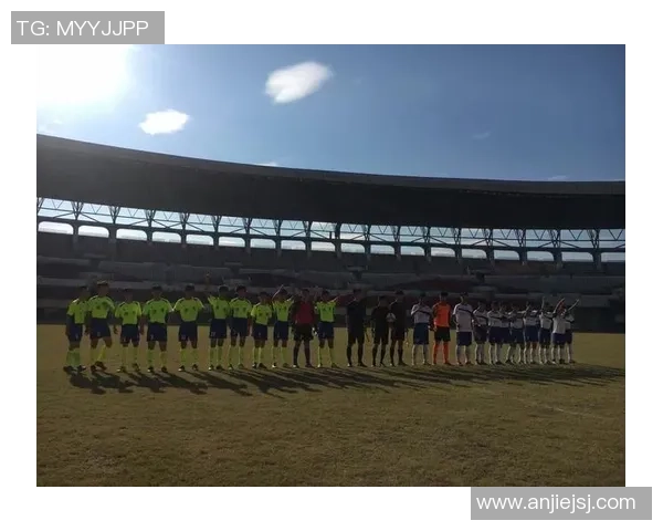 足球选手彭的成长之路与职业生涯精彩瞬间回顾